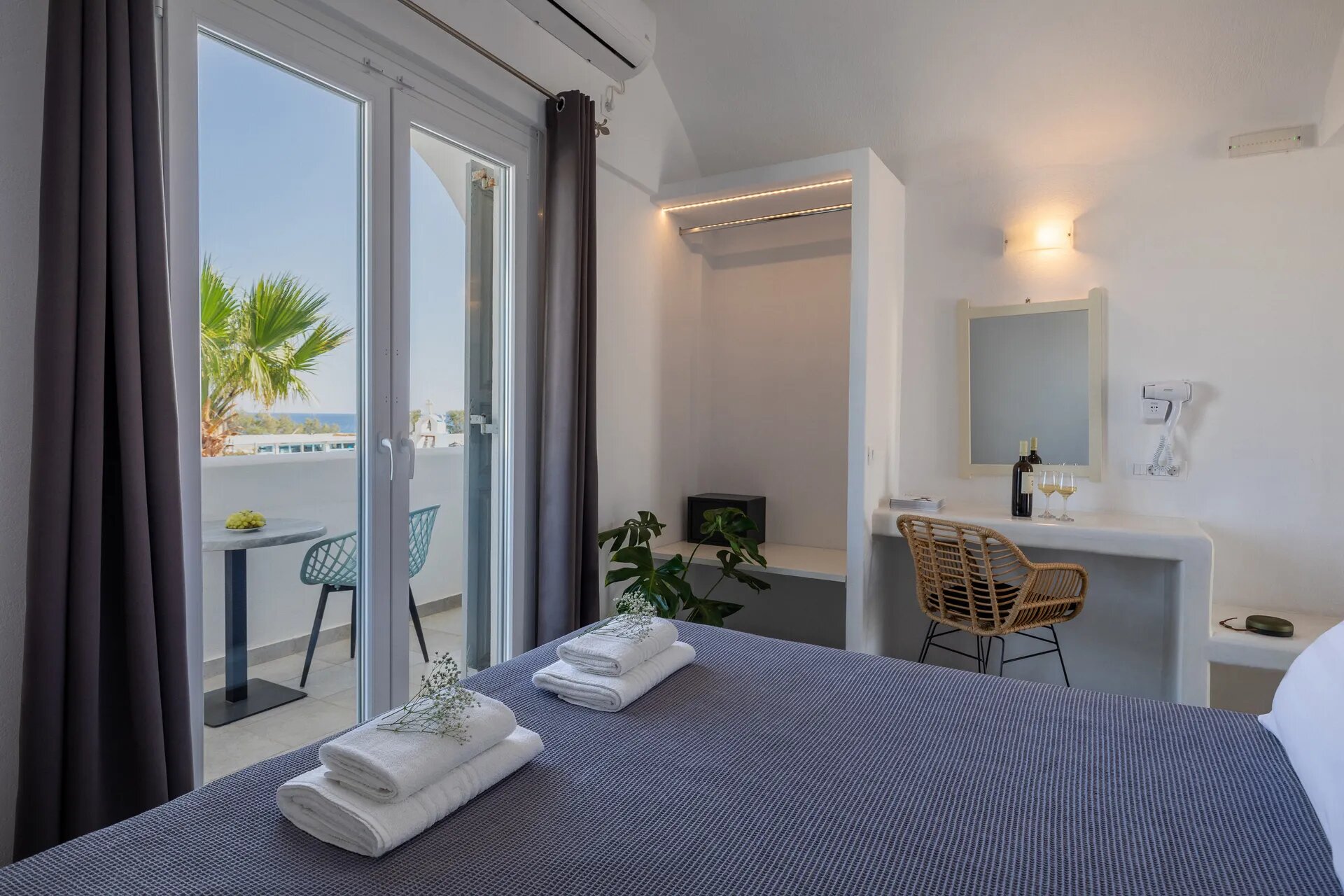 Family Room with Sea View